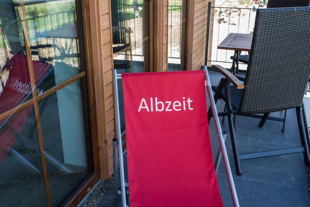 Ferienhaus Albzeit อัลบ์ชตัดท์ ภายนอก รูปภาพ